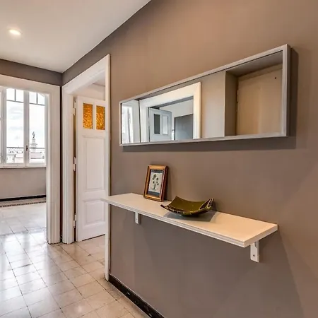 Napoleone 2 Bedroom Apartment Rome